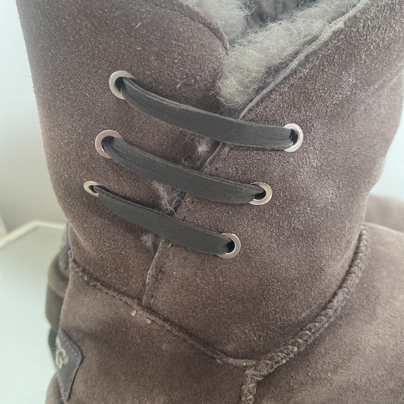 Ugg Constantine suede boots womens - Picture 8 of 9